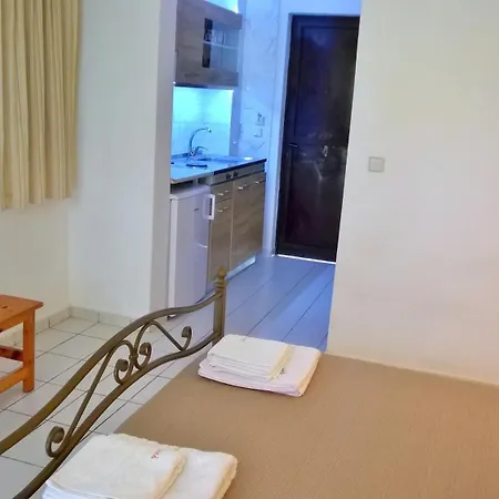 Irini Apartments And Studios Kavos Exterior photo