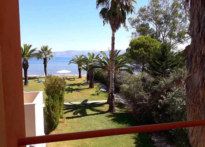 Irini Apartments And Studios
