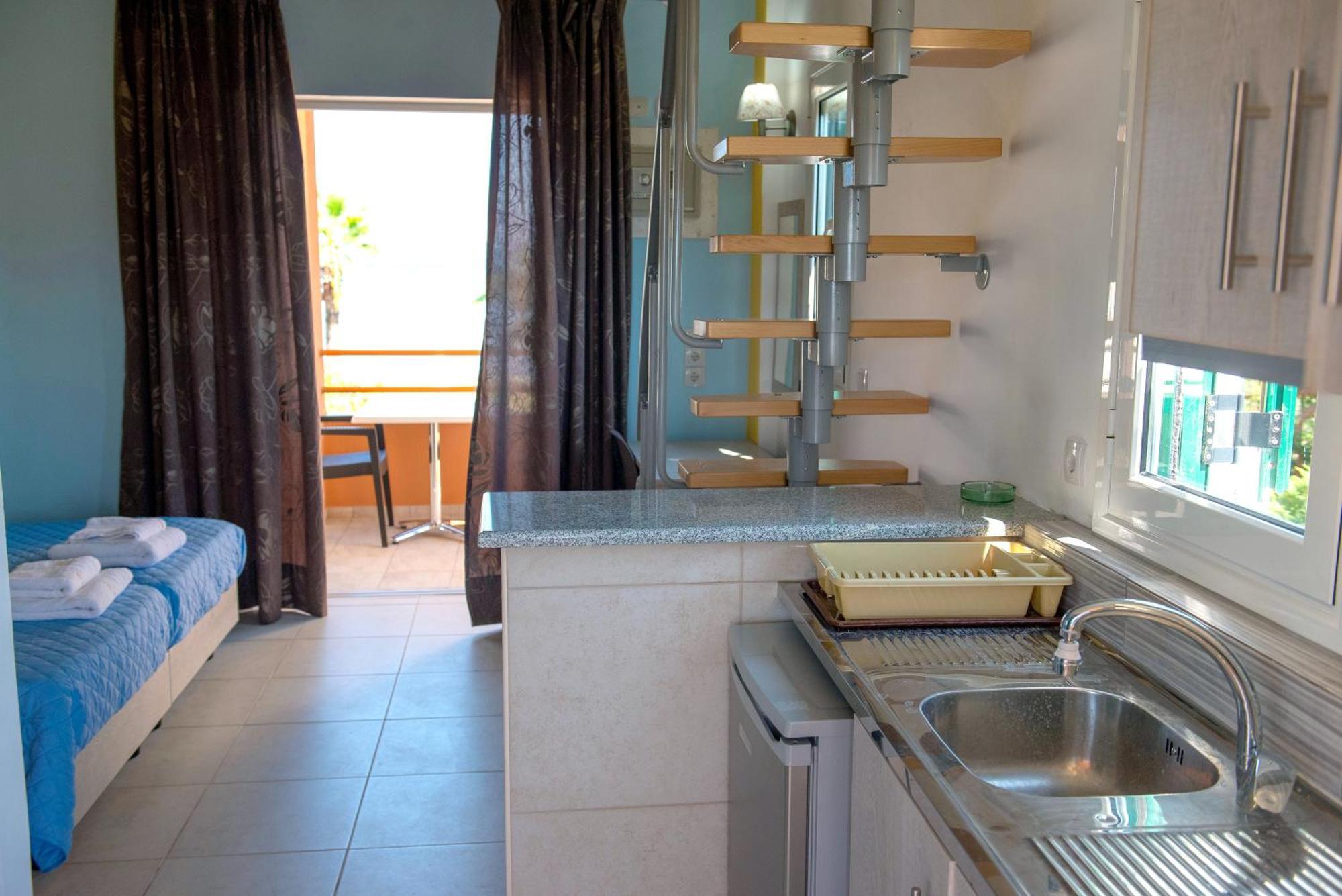 Irini And Apartment